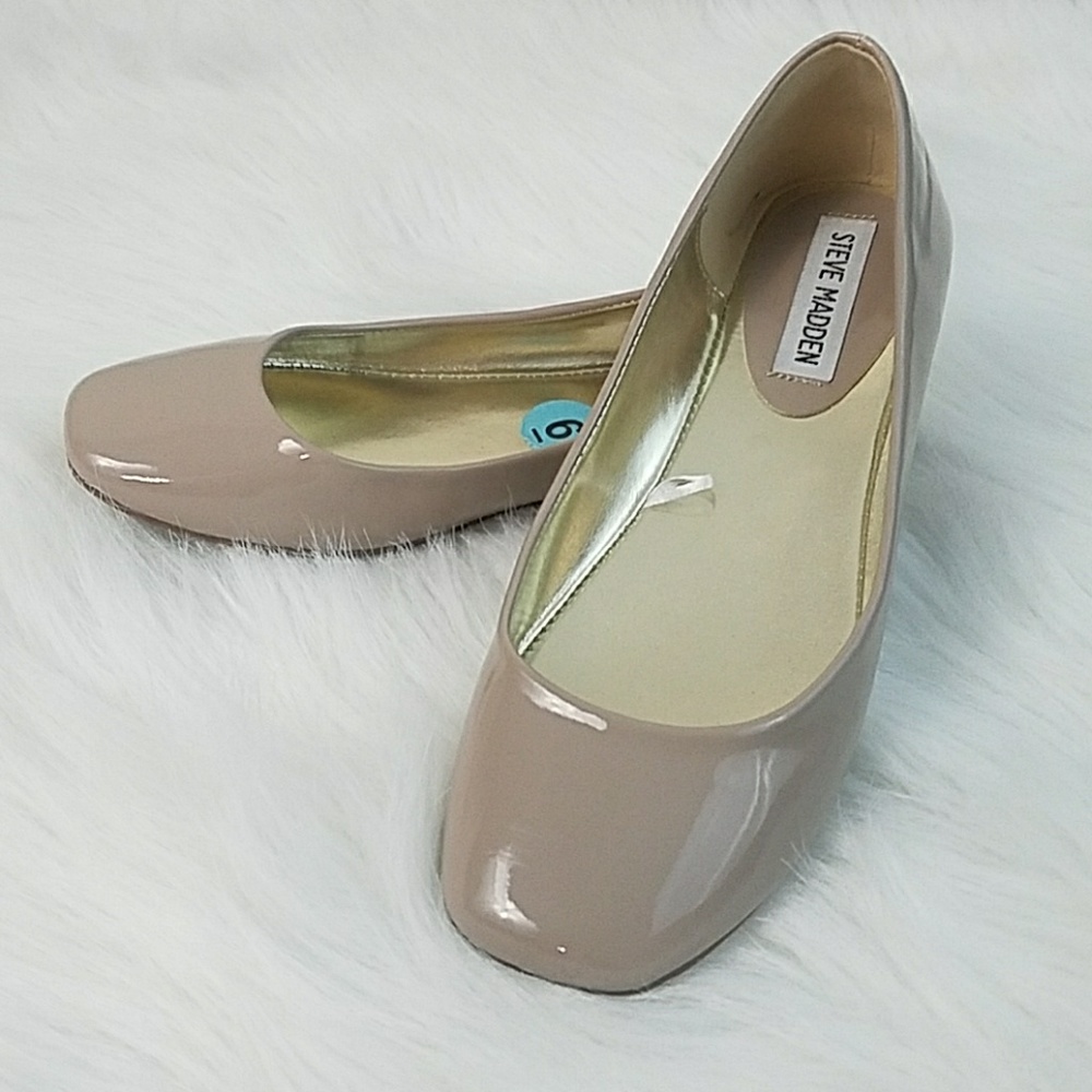 Steve Madden Tan Ballet Flats size 6